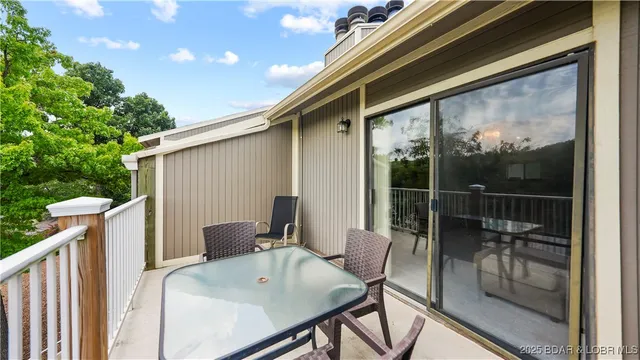 $265,000 | 611 Lazy Days Road, Unit B11, Osage Beach, MO 65065