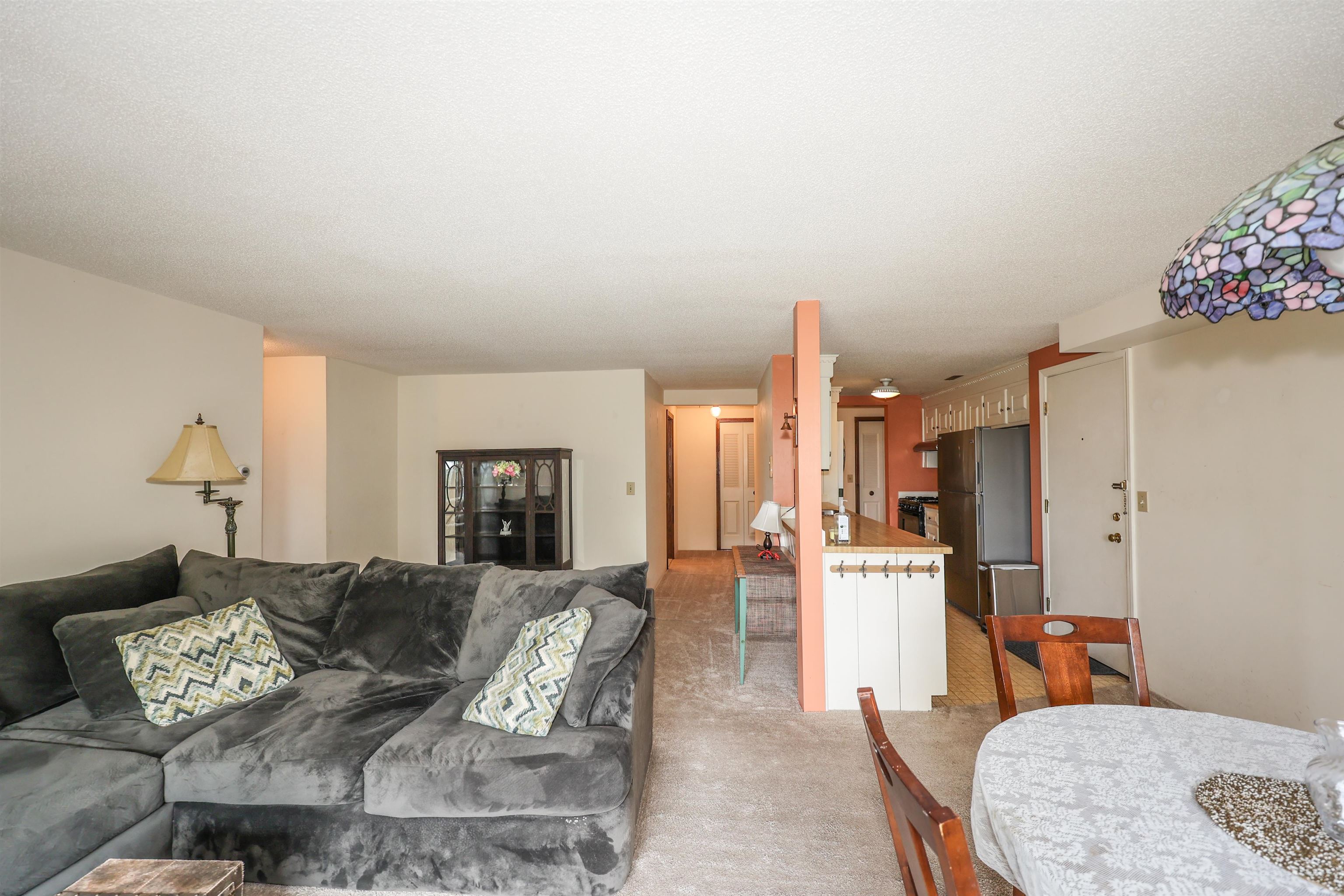 197 Cannongate III Road Nashua, NH 03063 - Photo 4 of 25 Gallery Image 4