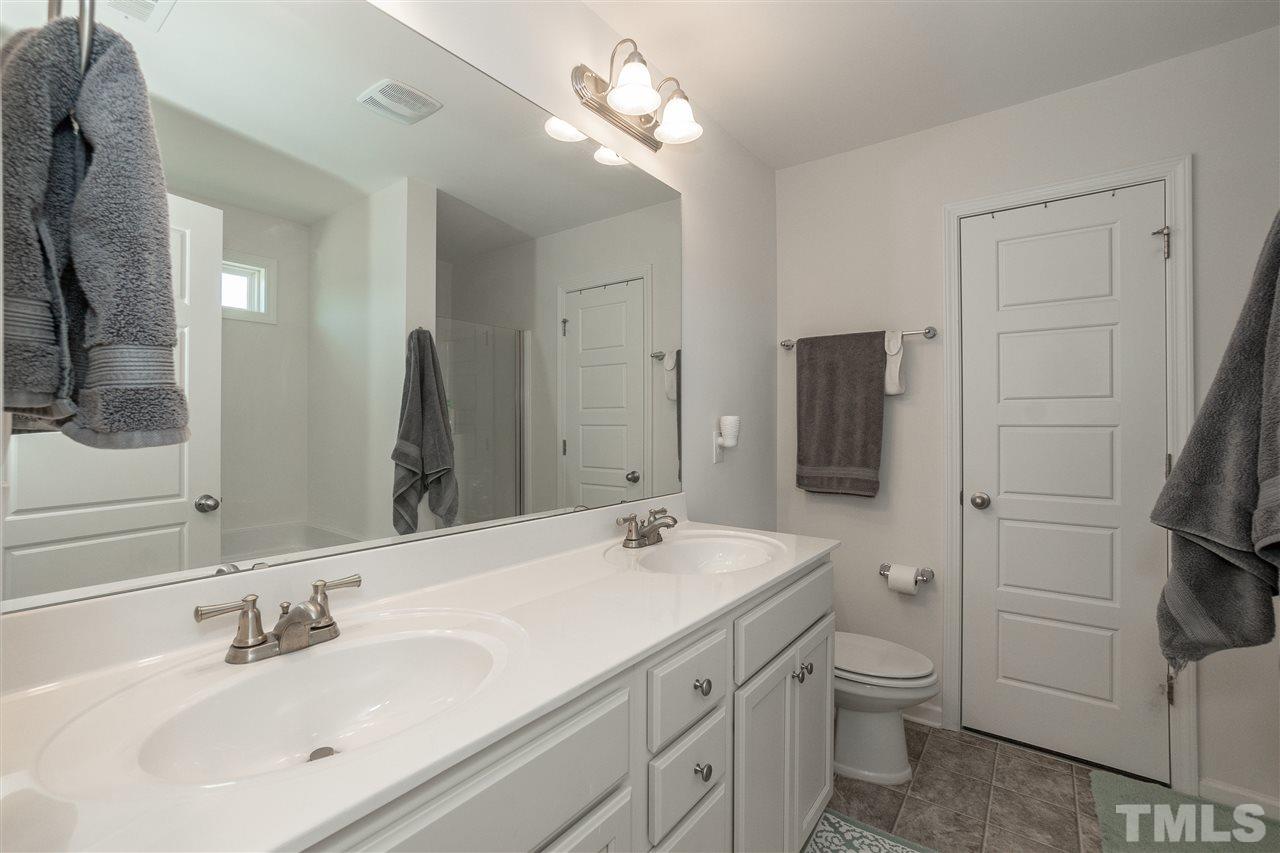 42 Griffith Place Clayton, NC 27520 - Photo 19 of 29