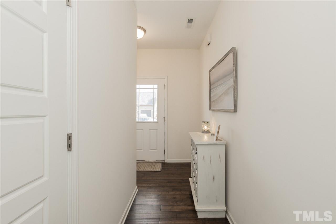 42 Griffith Place Clayton, NC 27520 - Photo 3 of 29