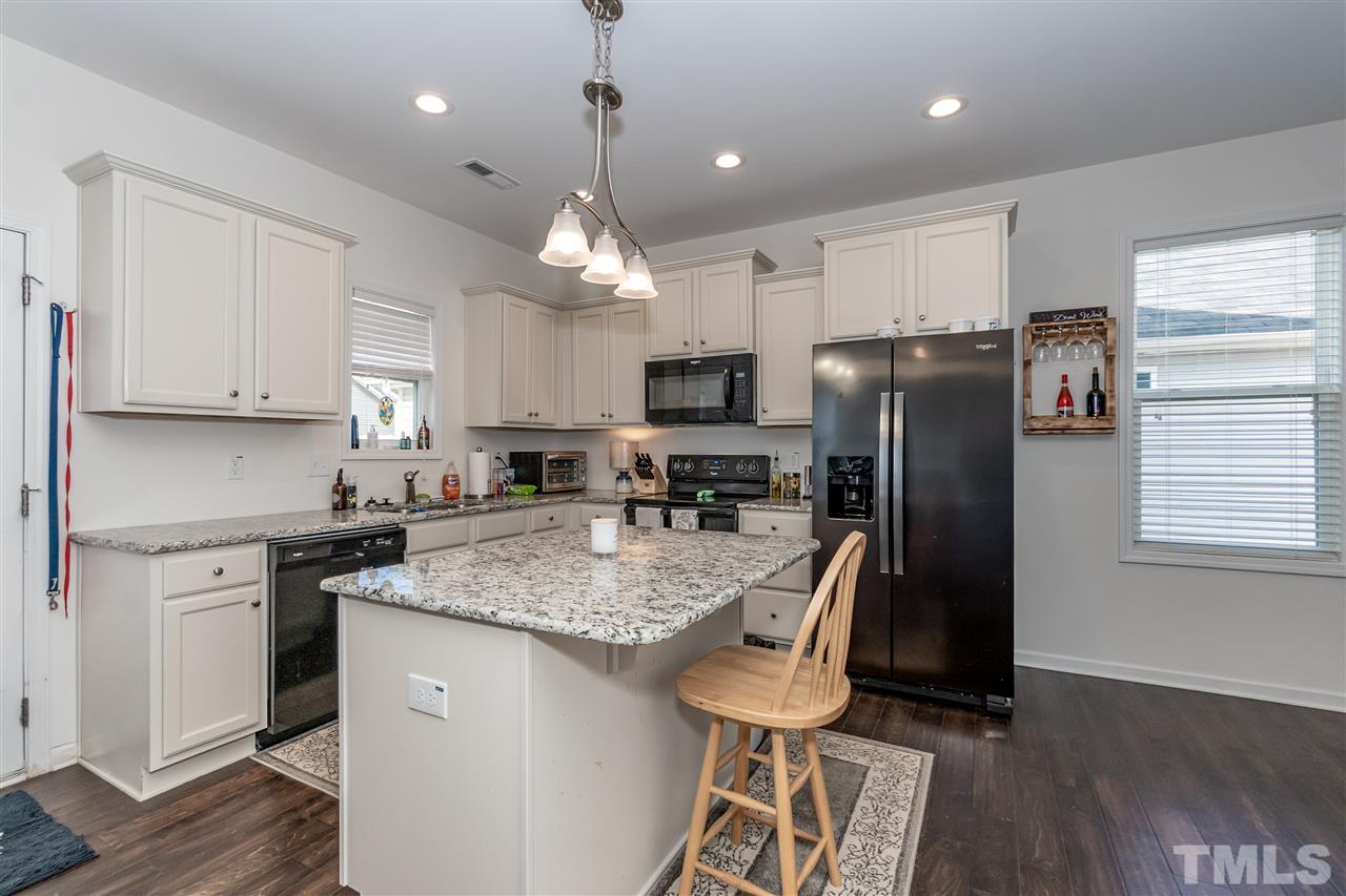 42 Griffith Place Clayton, NC 27520 - Photo 6 of 29