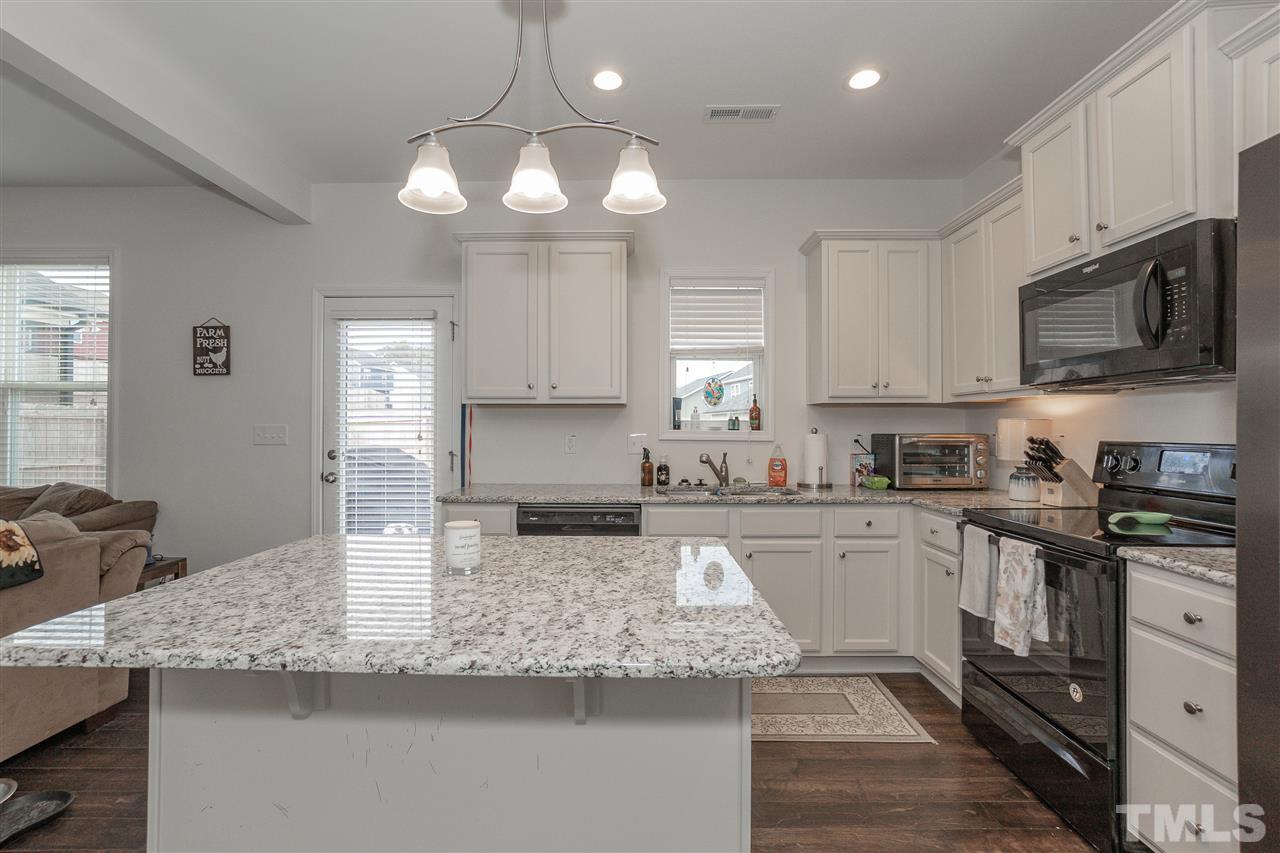 42 Griffith Place Clayton, NC 27520 - Photo 7 of 29