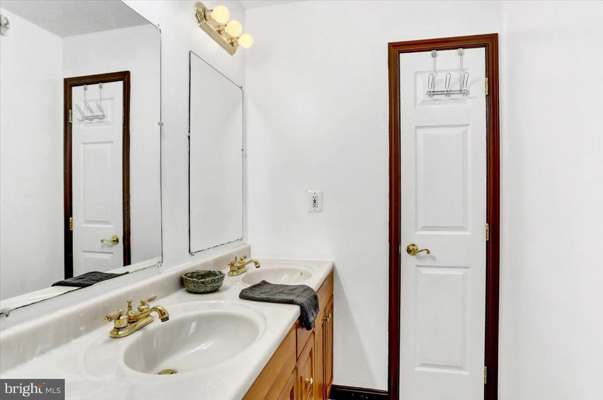 2173 Newville Road Carlisle, PA 17015 - Photo 29 of 38 Gallery Image 29