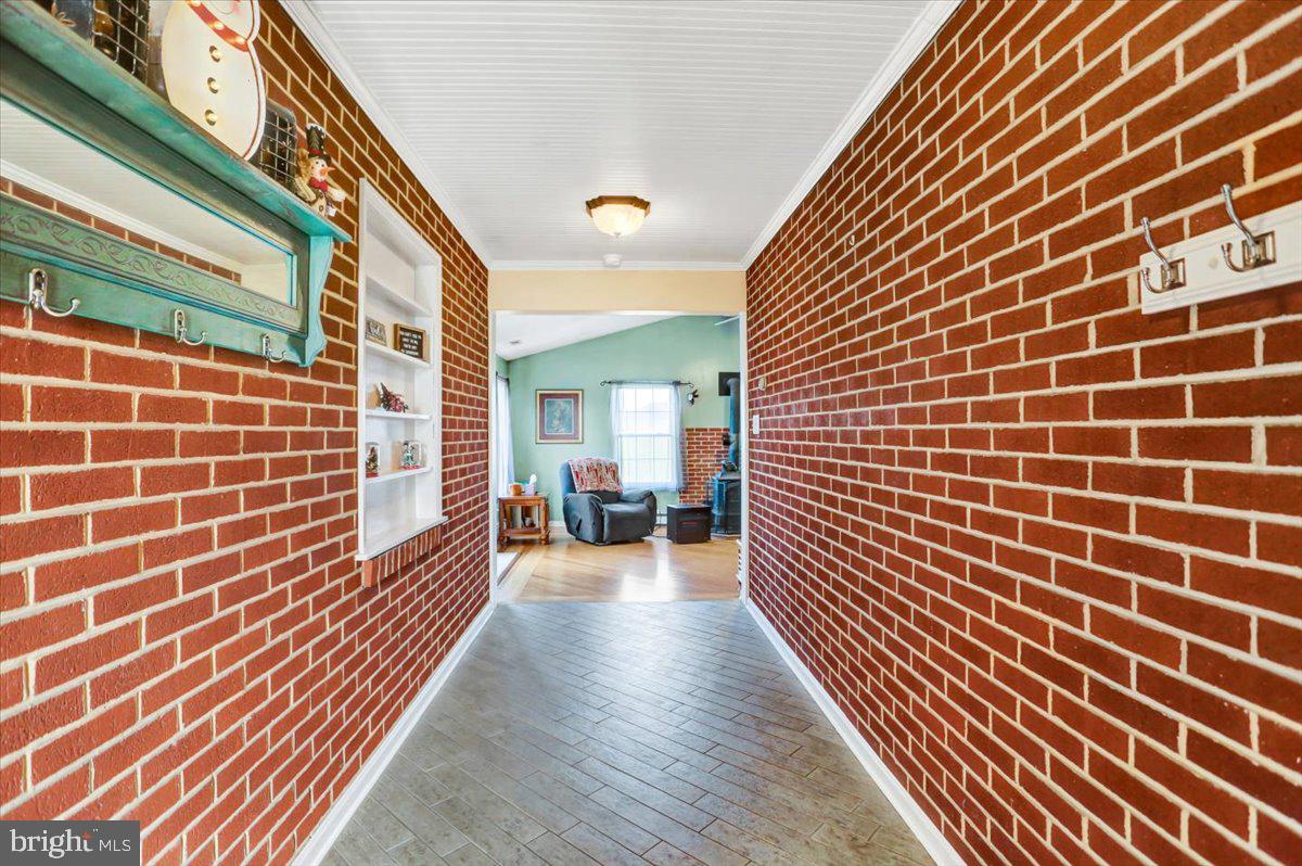 2173 Newville Road Carlisle, PA 17015 - Photo 6 of 38 Gallery Image 6