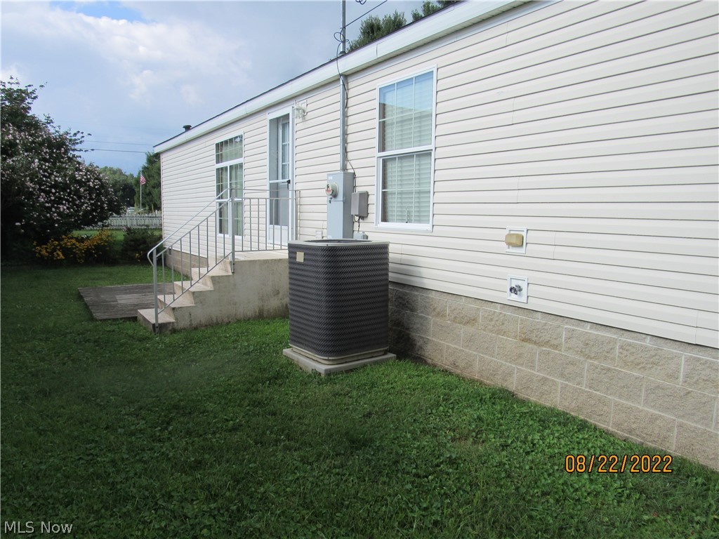1724 Bridge Street Dresden, OH 43821 - Photo 4 of 22
