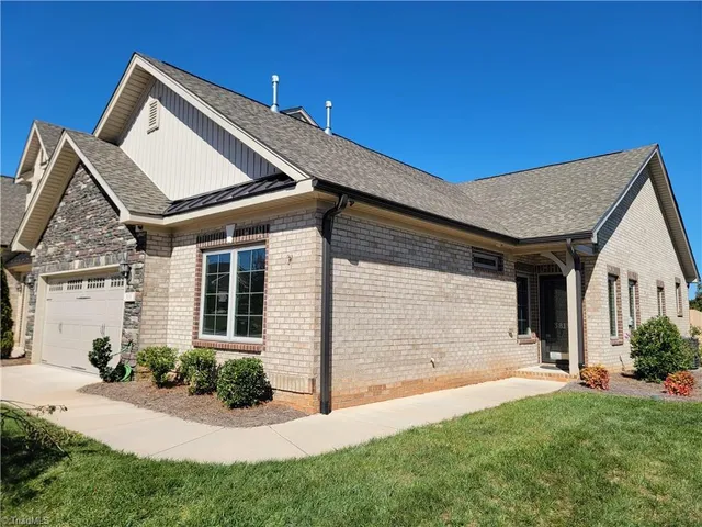 $2,250 | 3819 Galloway Court, High Point, NC 27265