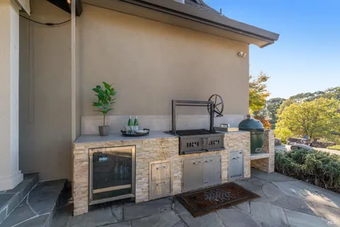 $3,895,000 | 1603 Balverne Lane, Windsor, CA 95492