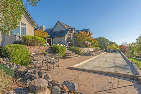 $3,895,000 | 1603 Balverne Lane, Windsor, CA 95492