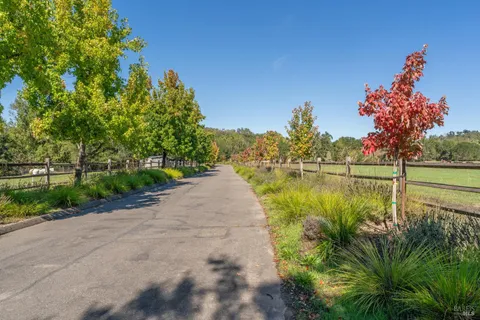 $3,895,000 | 1603 Balverne Lane, Windsor, CA 95492