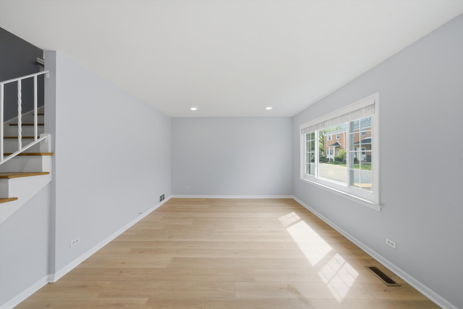 2138 Rugen Road, Unit A Glenview, IL 60026 - Photo 5 of 30