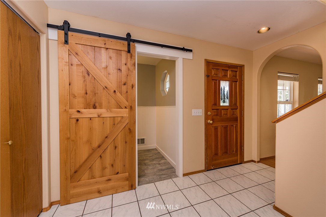 439 Hulse Road Port Angeles, WA 98362 - Photo 3 of 25