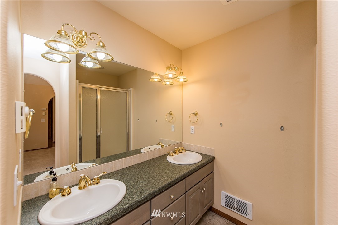 439 Hulse Road Port Angeles, WA 98362 - Photo 8 of 25