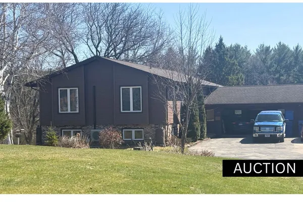 $1 | 520 Rockview Court, Watertown, WI 53094