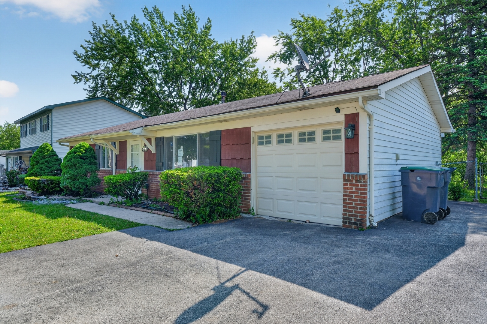 21 Willow Road Matteson, IL 60443 - Photo 2 of 28