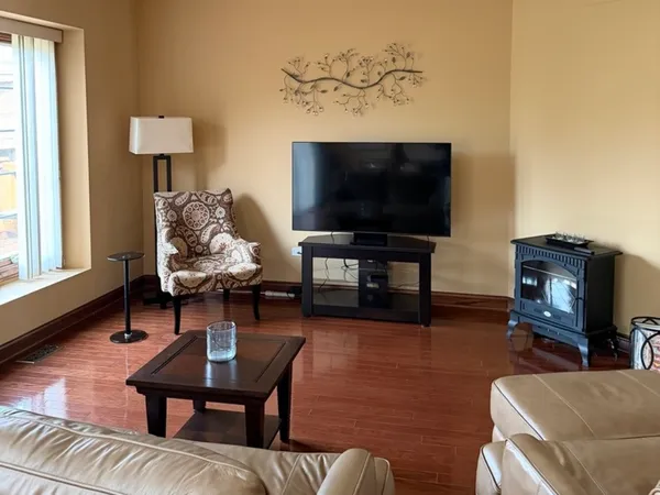 $550,000 | 13105 Timber Court, Palos Heights, IL 60463