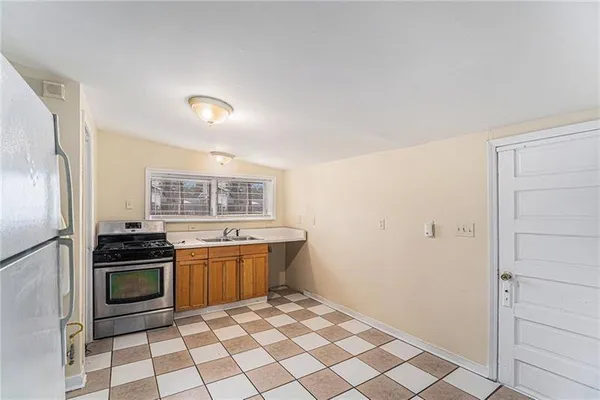 $1,100 | 3110 Rockbridge Road Southwest, Unit B, Avondale Estates, GA 30002