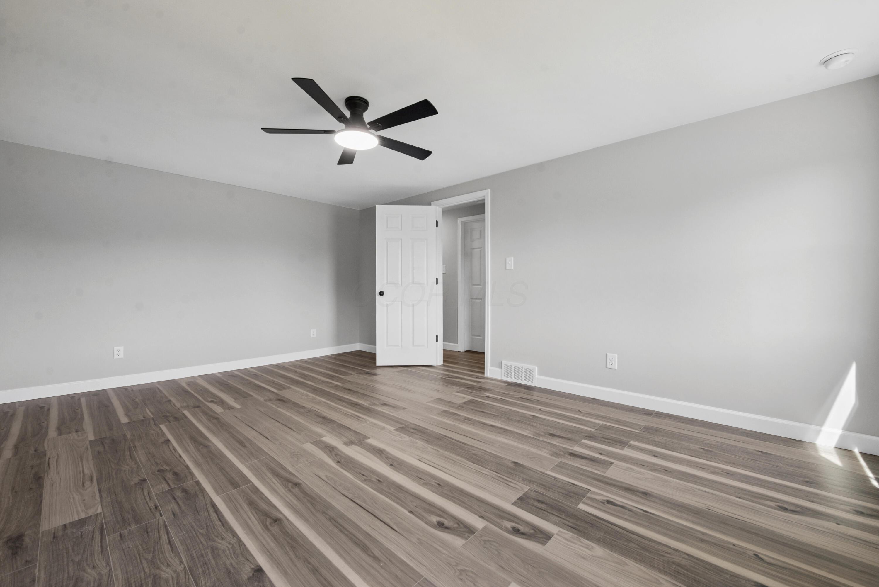 4600 Liberty Road Delaware, OH 43015 - Photo 29 of 47