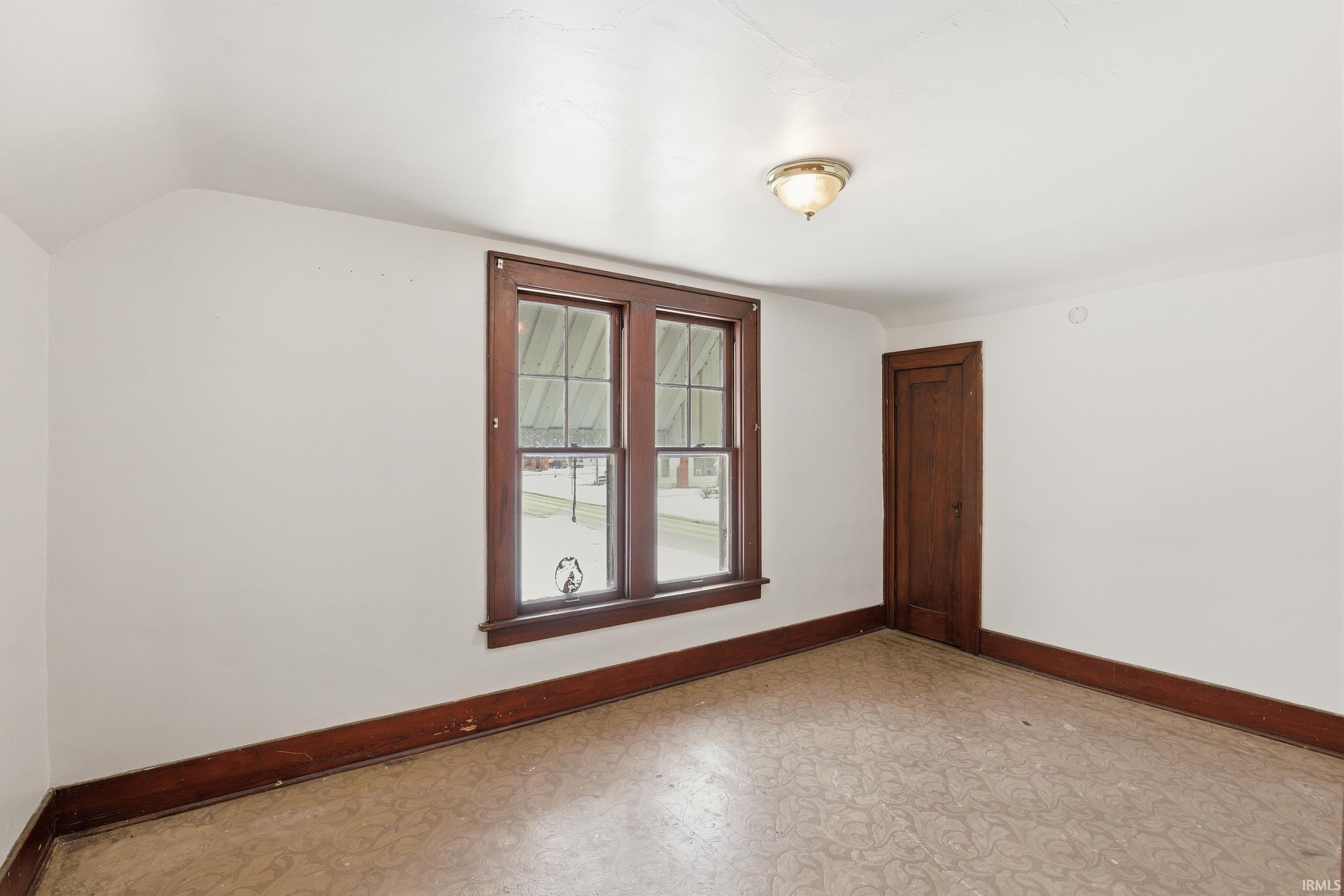 321 North Broadway Street Butler, IN 46721 - Photo 13 of 23