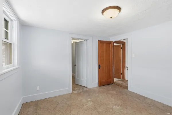 $150,000 | 321 North Broadway Street, Butler, IN 46721