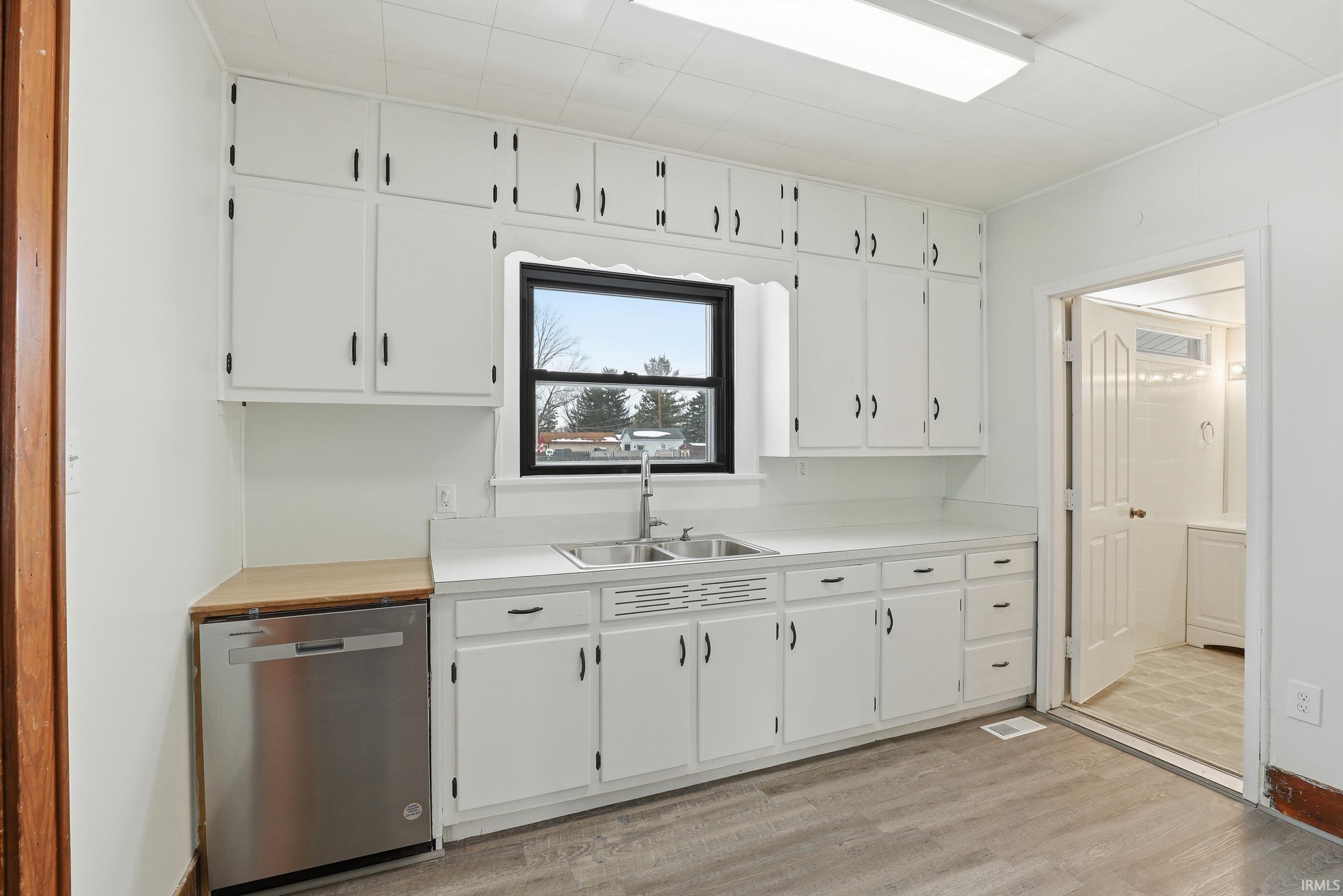 321 North Broadway Street Butler, IN 46721 - Photo 9 of 23