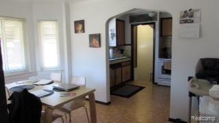 8219 Racine Road Warren, MI 48093 - Photo 9 of 17 dining area.jpg