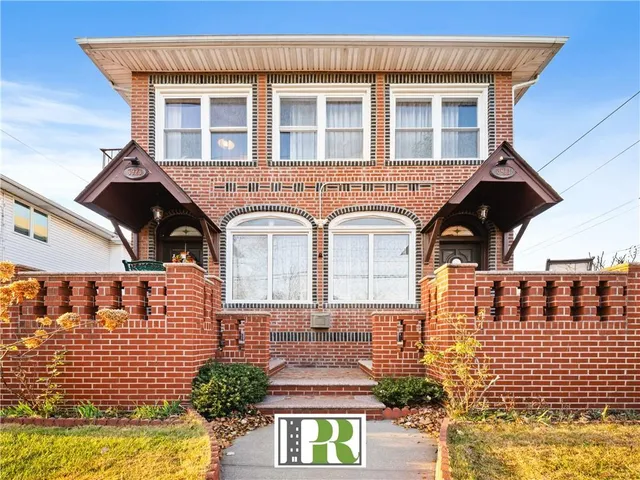 $1,725,000 | 3921 Avenue R | Marine Park