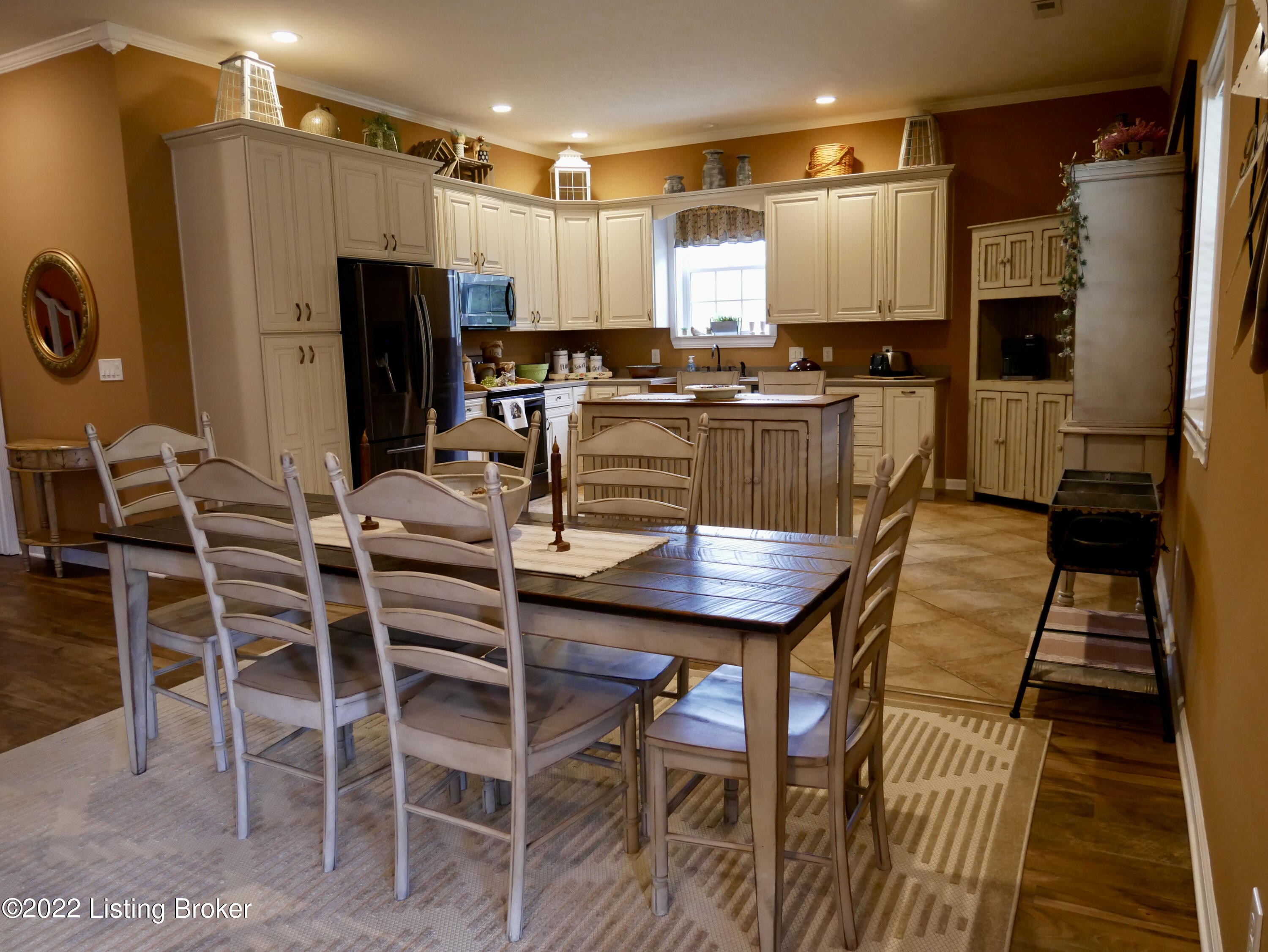 12464 State Road Lexington, IN 47138 - Photo 8 of 98 P1920714