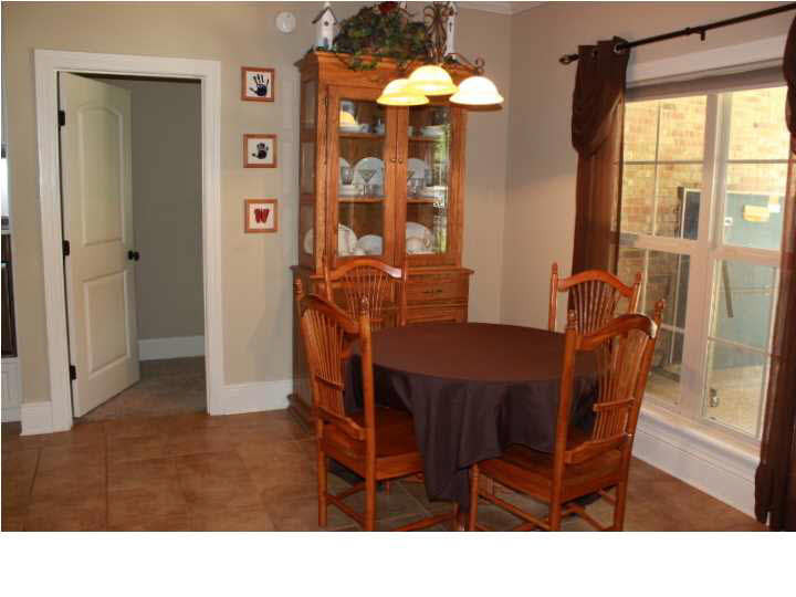 110 Arbor Ridge Clinton, MS 39056 - Photo 21 of 50 Breakfast Area