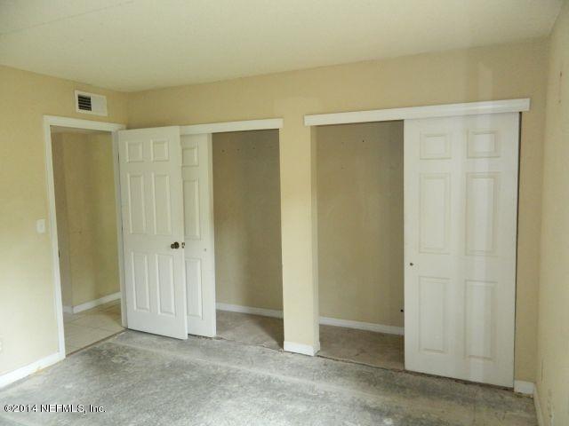 355 Monument Road, Unit 15D2 Jacksonville, FL 32225 - Photo 15 of 25 Bedroom-b