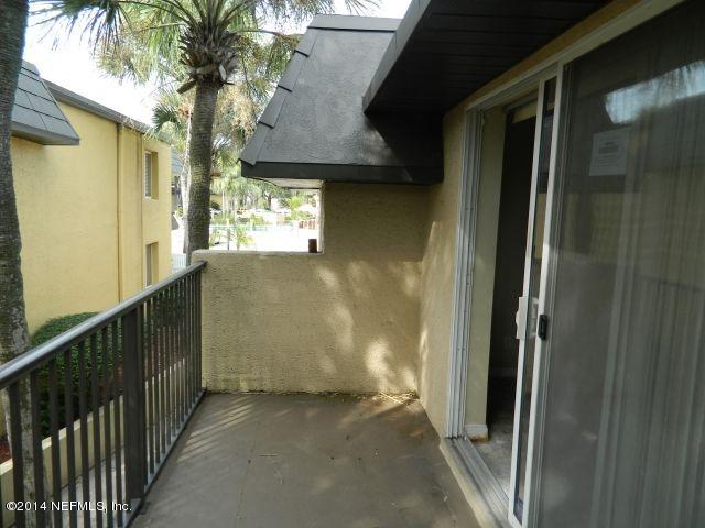 355 Monument Road, Unit 15D2 Jacksonville, FL 32225 - Photo 20 of 25 Patio