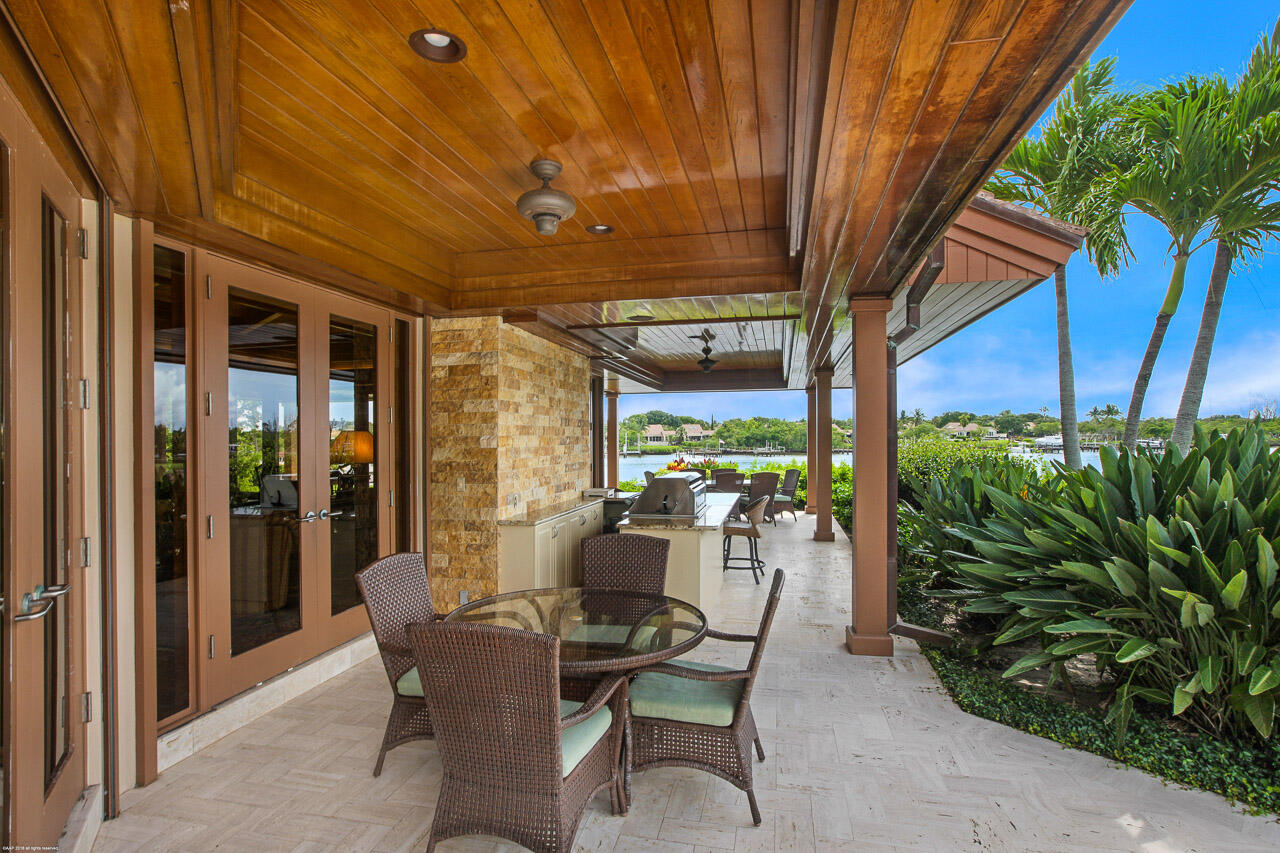 199 Commodore Drive Jupiter, FL 33477 - Photo 12 of 53 Patio