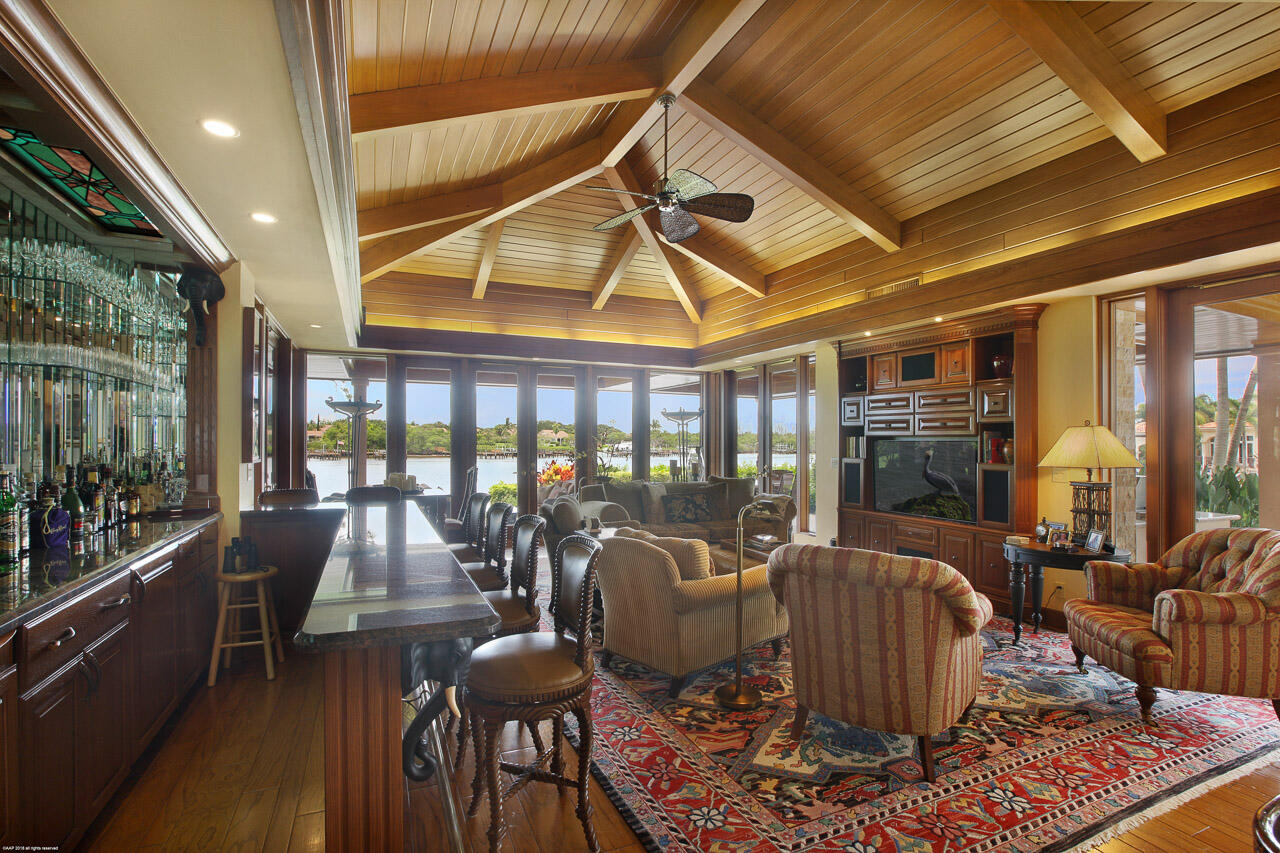 199 Commodore Drive Jupiter, FL 33477 - Photo 21 of 53 Family Room