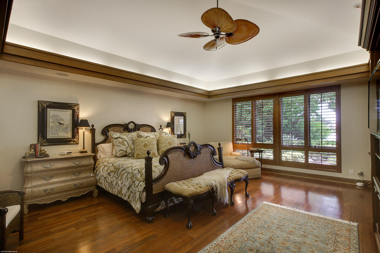 199 Commodore Drive Jupiter, FL 33477 - Photo 27 of 53 Primary Bedroom