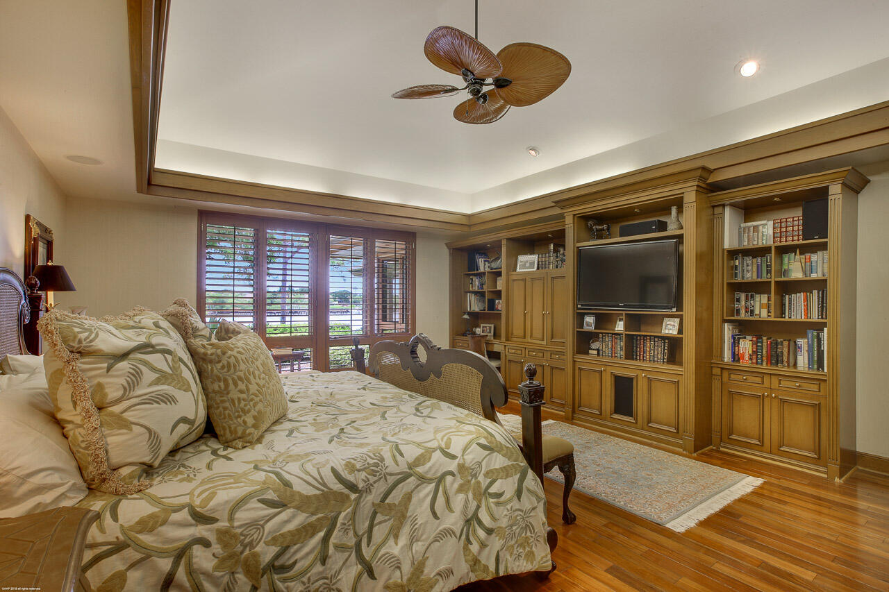 199 Commodore Drive Jupiter, FL 33477 - Photo 28 of 53 Primary Bedroom