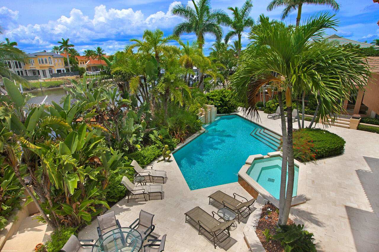 199 Commodore Drive Jupiter, FL 33477 - Photo 34 of 53 Pool & Patio