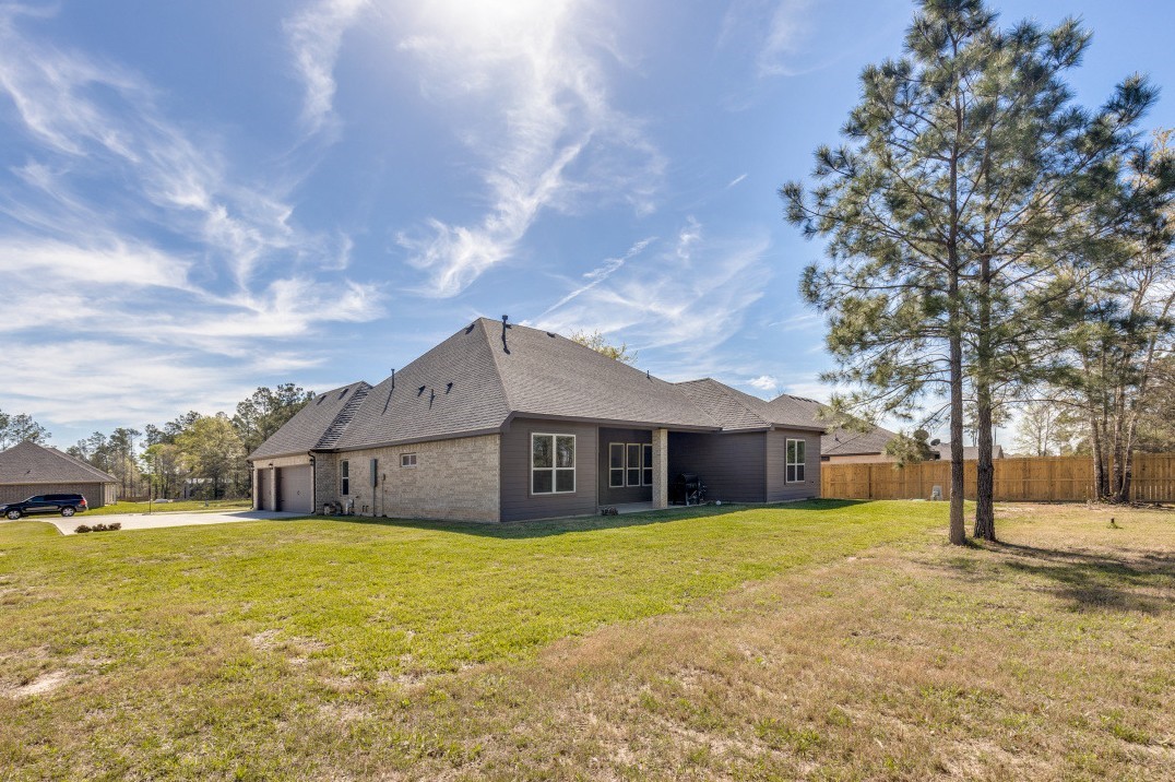 9741 Hardin Street Conroe, TX 77303 - Photo 7 of 29