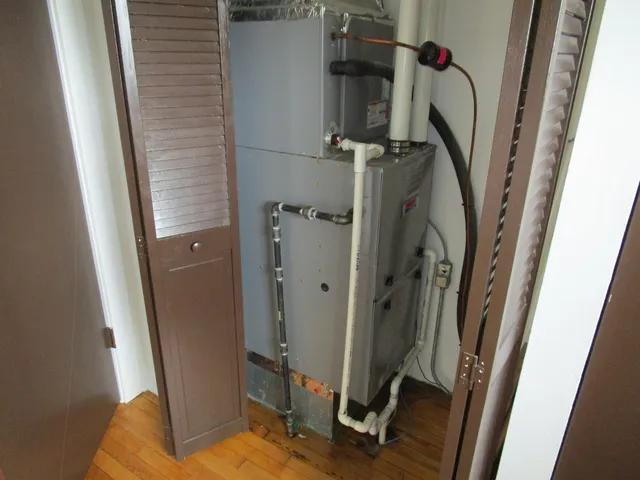 $179,900 | 140 West Main Street, Capron, IL 61012