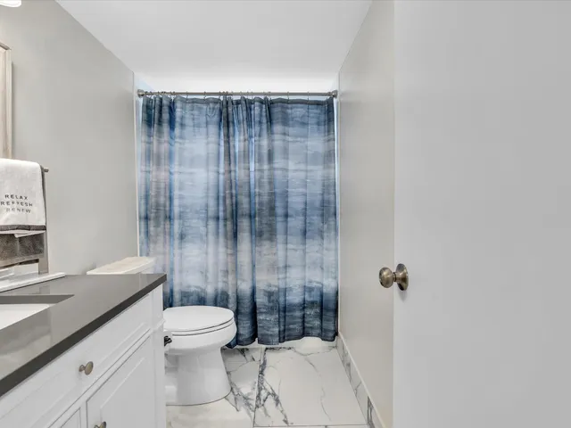 $270,000 | 321 Southeast 3rd Street, Unit 208, Dania, FL 33004