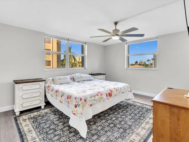 $270,000 | 321 Southeast 3rd Street, Unit 208, Dania, FL 33004