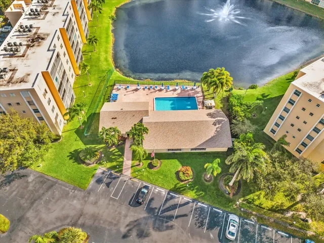 $270,000 | 321 Southeast 3rd Street, Unit 208, Dania, FL 33004