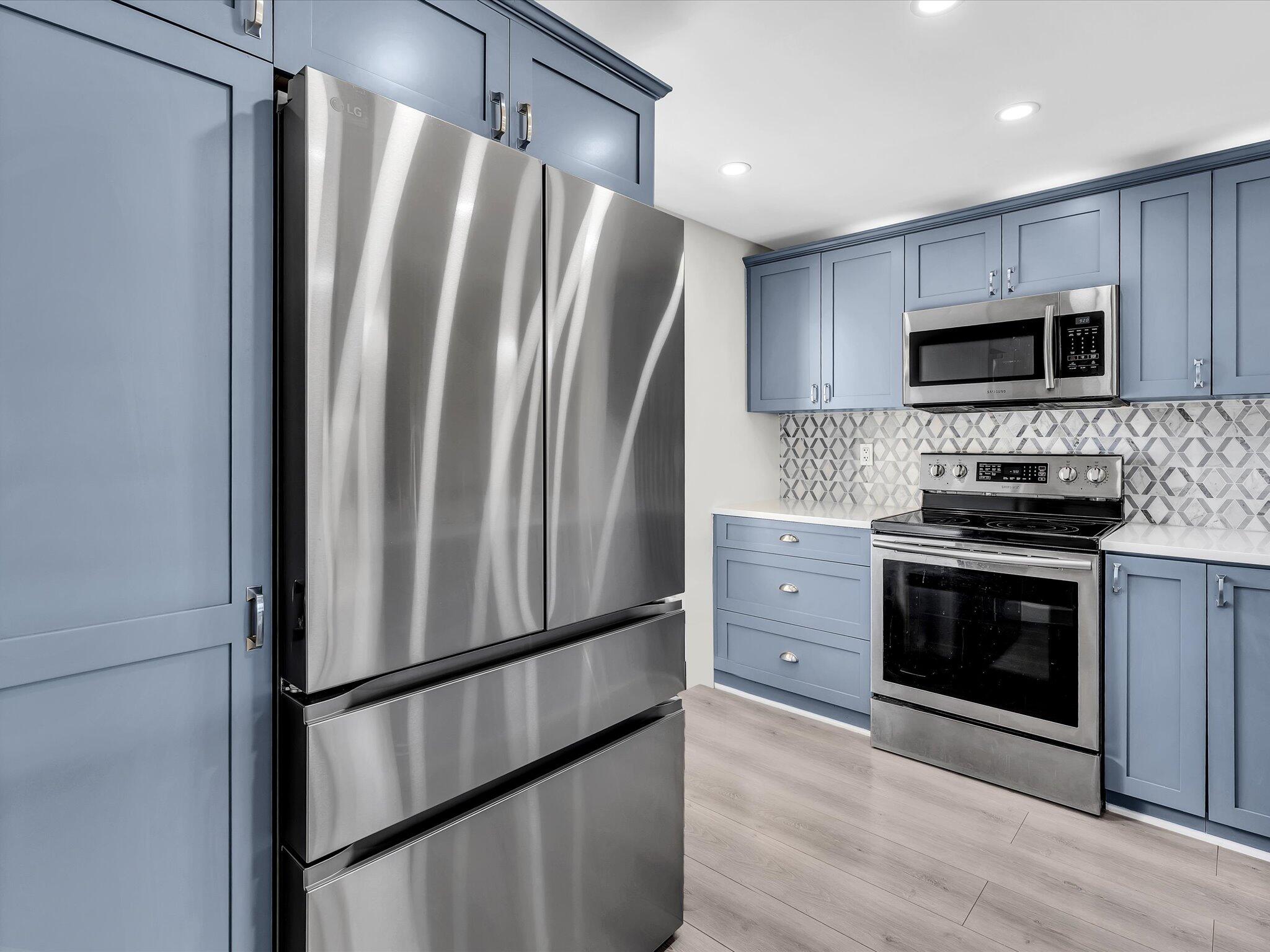 321 Southeast 3rd Street, Unit 208 Dania, FL 33004 - Photo 5 of 56 06-FPP00061