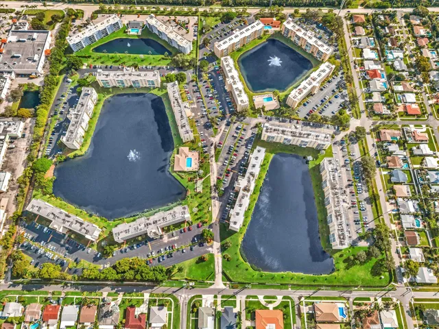 $270,000 | 321 Southeast 3rd Street, Unit 208, Dania, FL 33004