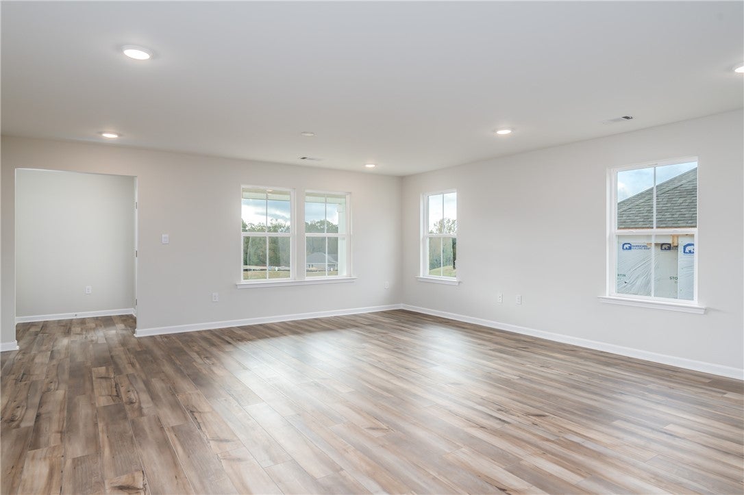 1023 Great Bear Road Opelika, AL 36804 - Photo 9 of 10 Gallery Image 9