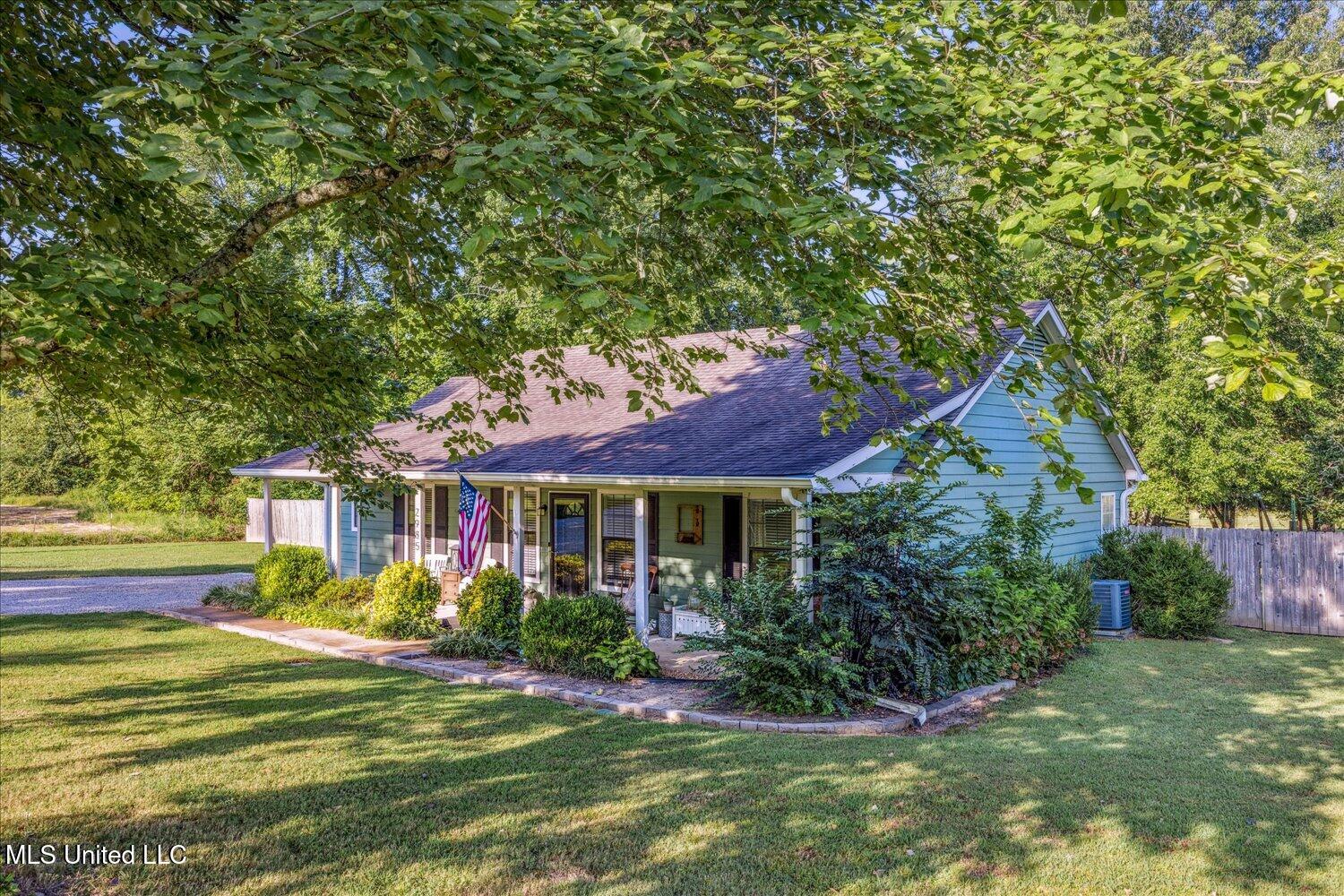 2985 Nolan Road Olive Branch, MS 38654 - Photo 4 of 26 04-03-2421664sj-2985 Nolan Rd