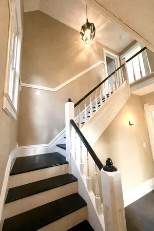 $239,900 | 125 East Delaware Street, Decatur, MI 49045