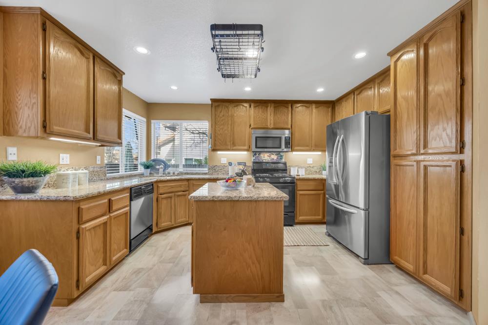 2904 Avon Road Rocklin, CA 95765 - Photo 16 of 71