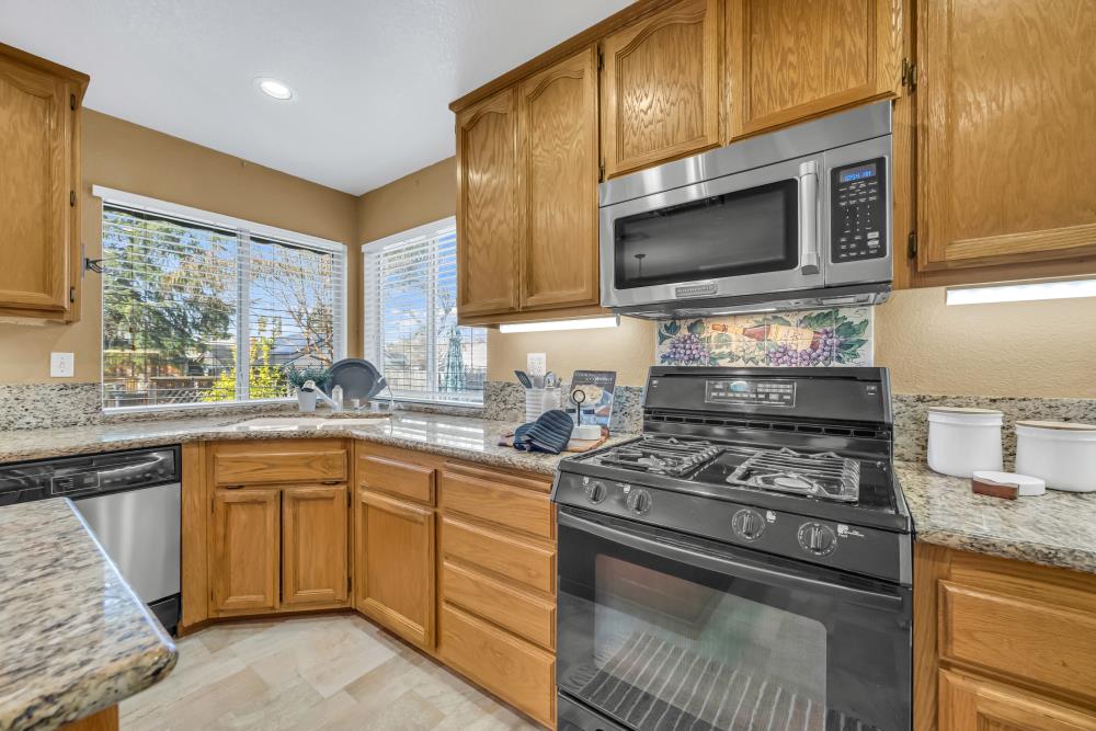 2904 Avon Road Rocklin, CA 95765 - Photo 17 of 71