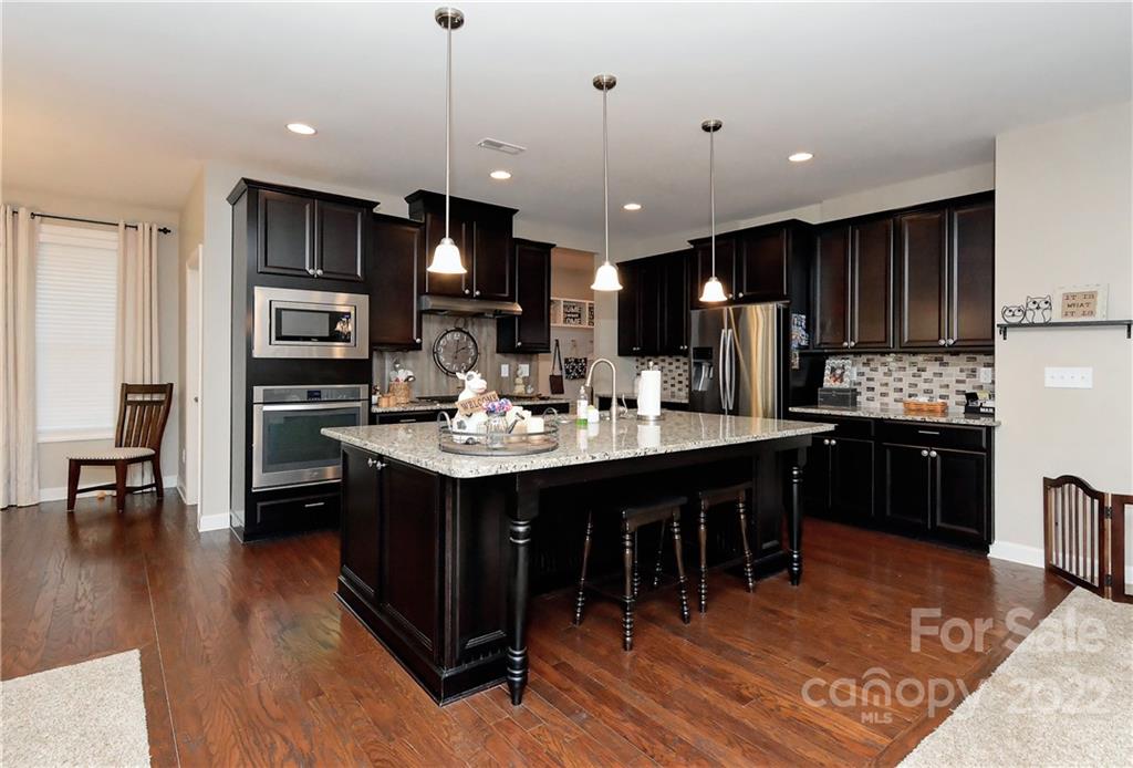 754 Coralbell Way Tega Cay, SC 29708 - Photo 10 of 43 Gallery Image 10