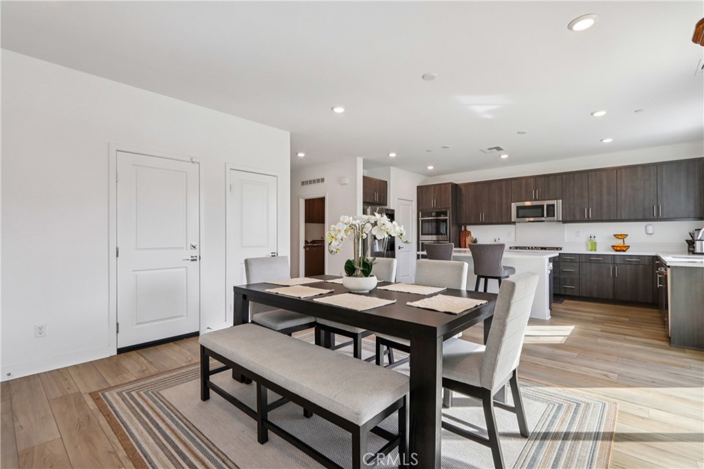 2464 Yellowstone Way Rialto, CA 92377 - Photo 15 of 75 a view of a dining room with furniture