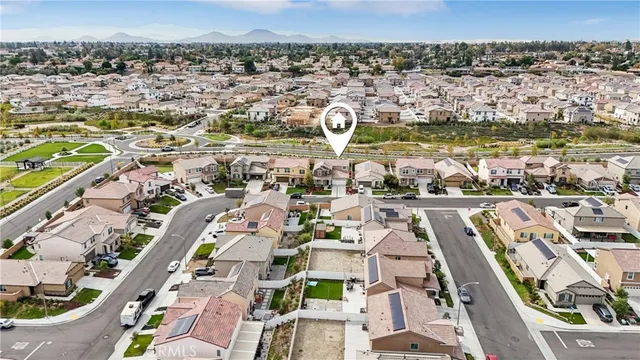 $699,000 | 2464 Yellowstone Way, Rialto, CA 92377